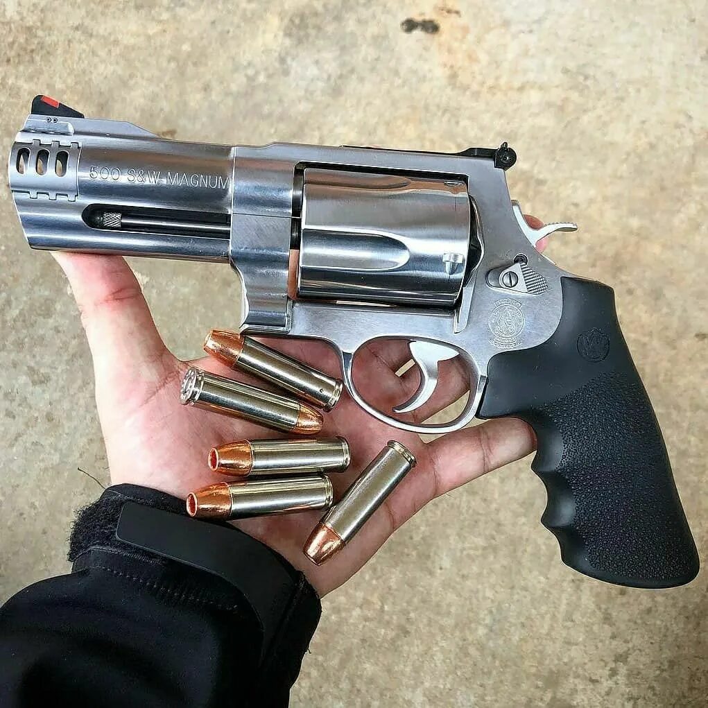 Револьвер 500. Smith & Wesson .500 s&w Magnum. Magnum 500 Калибр. Револьвер Смит-Вессон 500 Магнум. SW 500 Magnum револьвер.