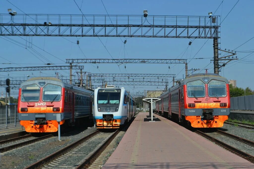 Ласточка поезд оренбург. Ласточка оренбург орск электричка. Электричка орск оренбург. Новые электрички эп3д. Электричка 7004 оренбург орск.