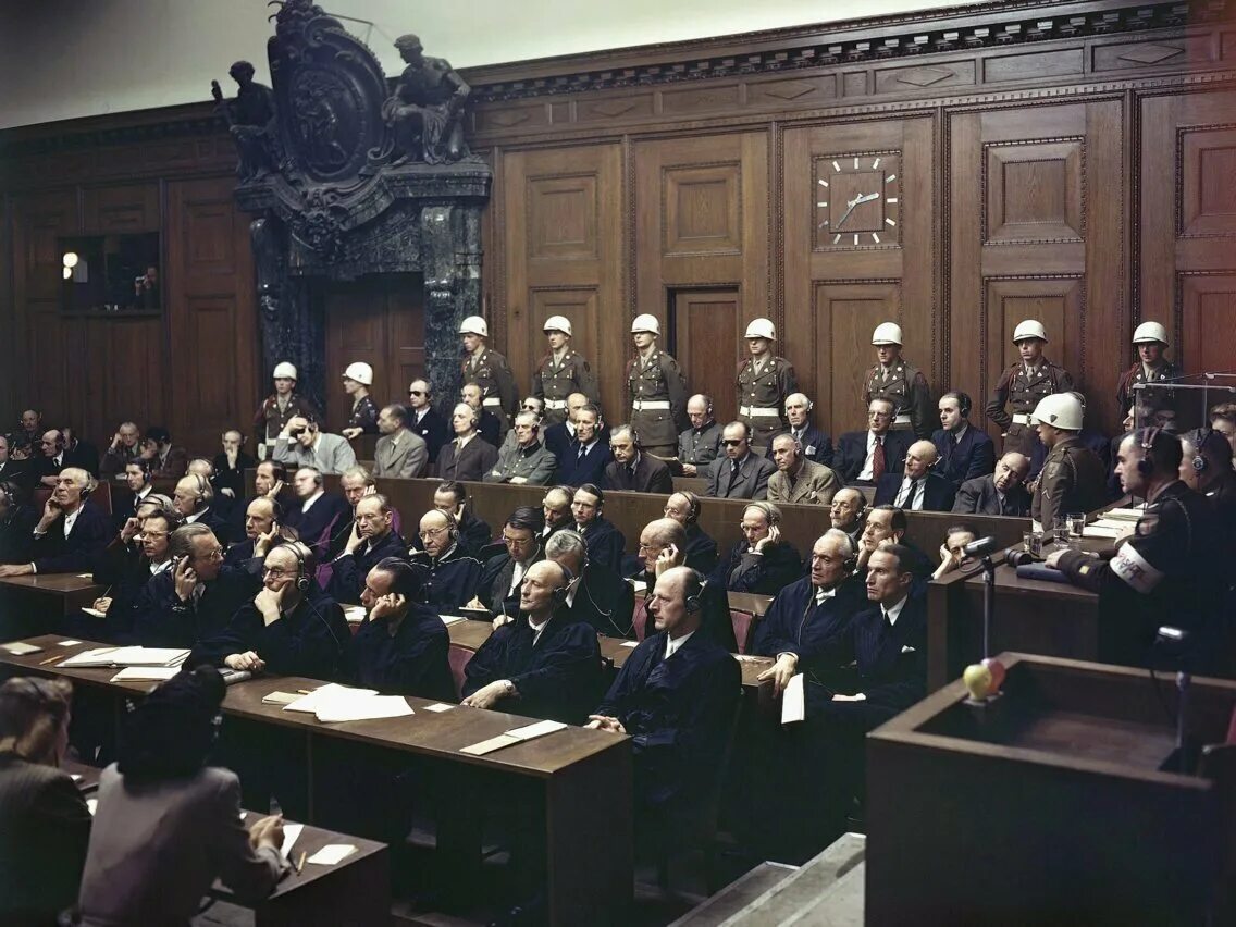 Нюрнбергский трибунал 1945-1946 гг. Нюрнбергский трибунал 1945. Суд в Нюрнберге в 1945. Нюрнбергский дворец правосудия 1946 год. Трибунал итог