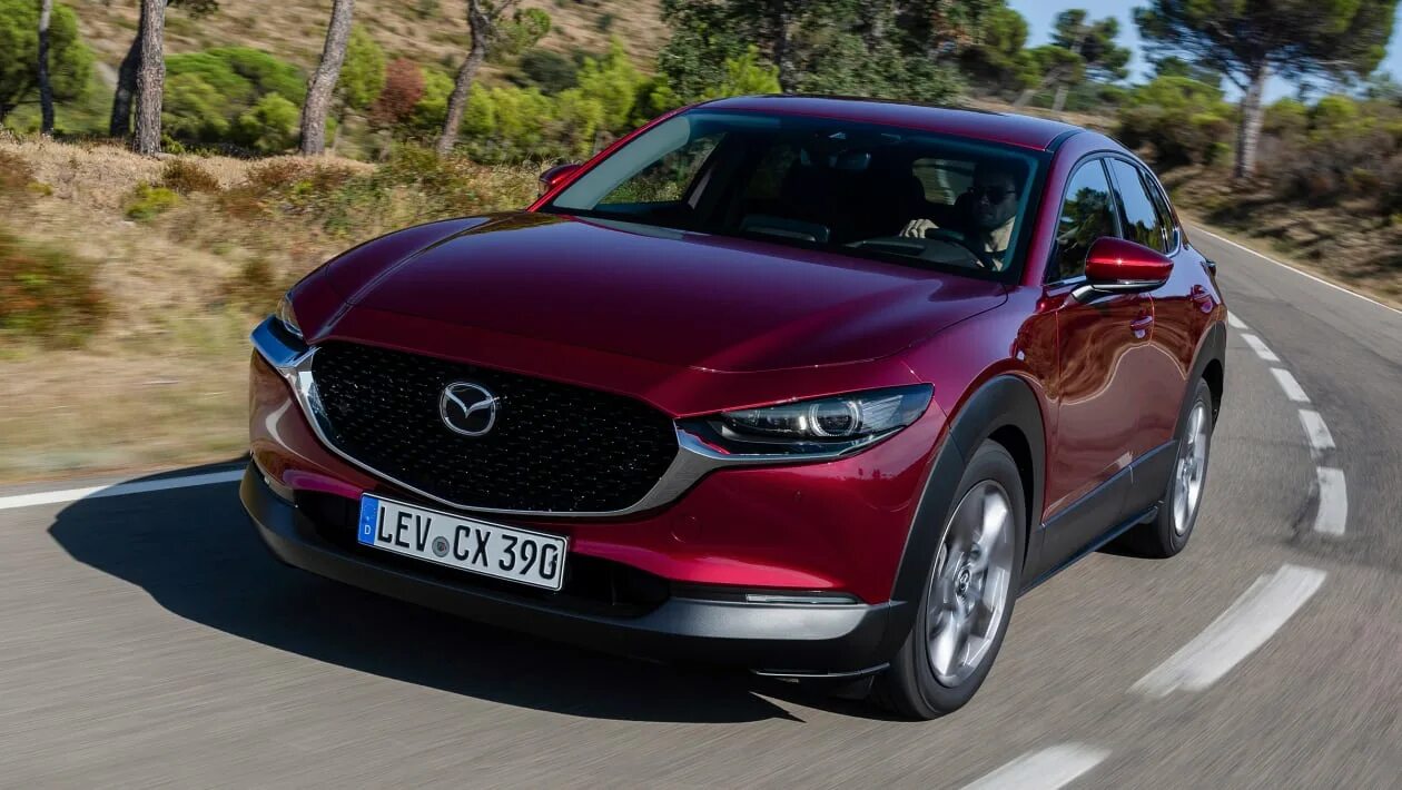 Цены и комплектации мазда новый. Мазда cx6. Mazda CX-30. Mazda CX 6. Mazda CX 30 SKYACTIV-X.