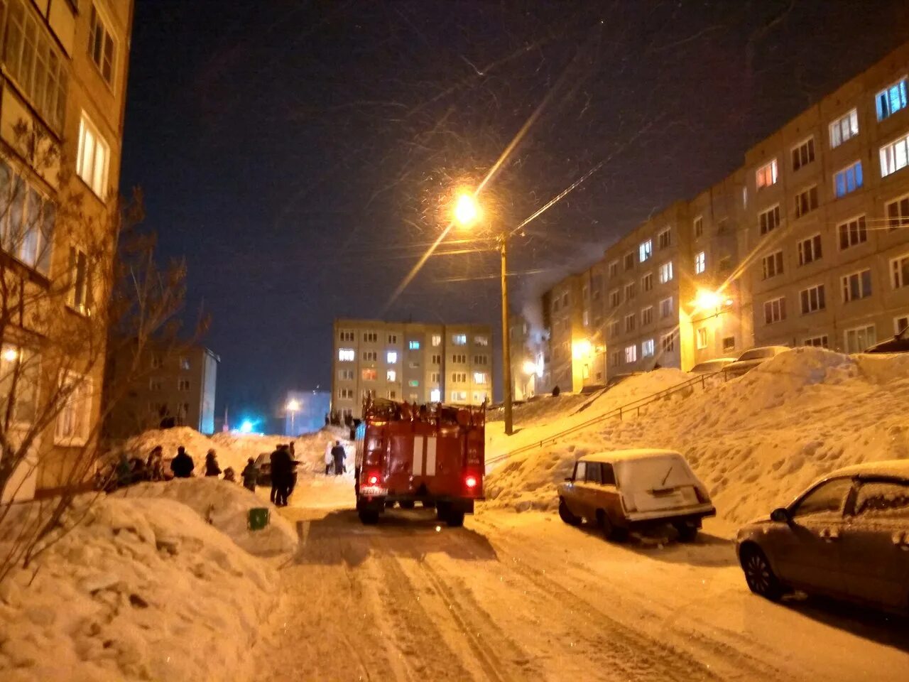 Пожар в радужном киров. Пожар нижневартовск военкомат. Пожар в радужном. Пожар в радужном. Пожар в радужном киров.