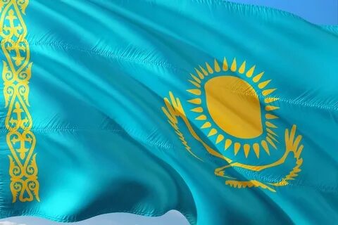 Развевающийся флаг казахстана