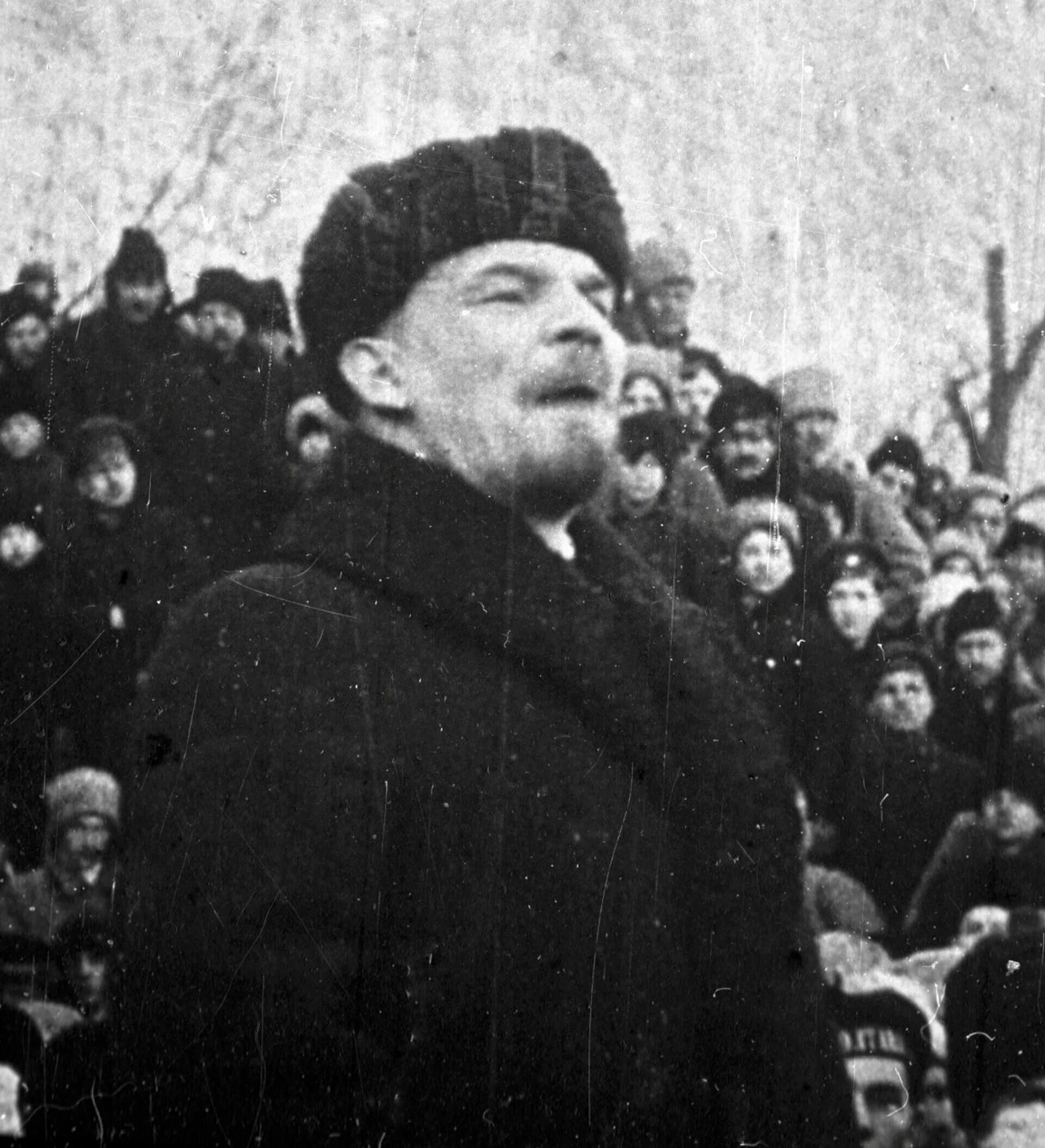 Ленин в 1917 году. Ленин в 1917 году фото.