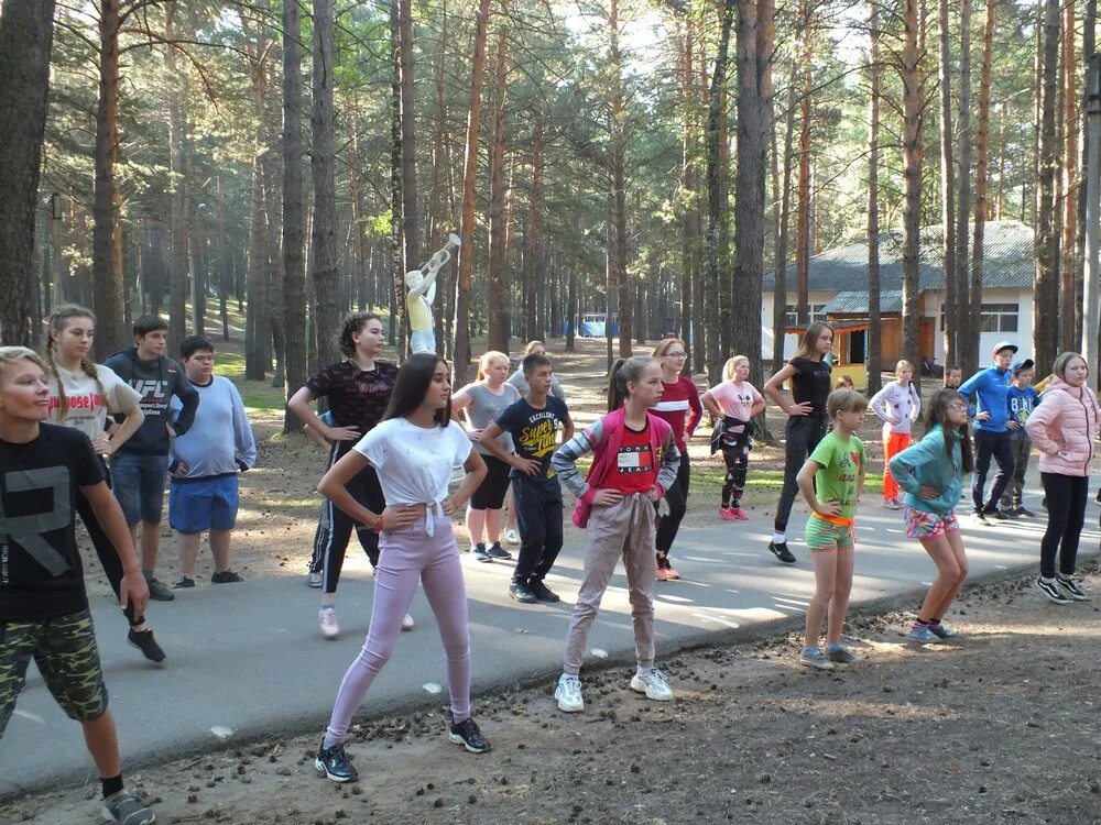 Пионерский лагерь шахтер бородино. Детский оздоровительный лагерь шахтёр, красноярск. Лагерь шахтер бородино. Пионерский лагерь шахтер бородино. Лагерь шахтер.