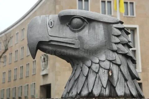 Орел з и круглой