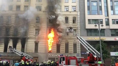 Горящее здание в москве