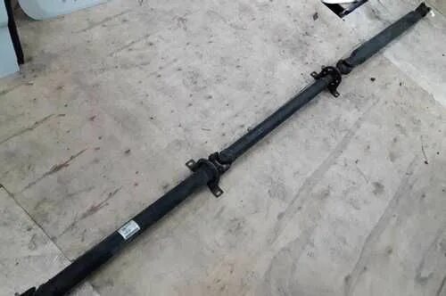 Кардан мерседес спринтер. Кардан мерседес спринтер. Кардан mercedes sprinter 906. Кардан мерседес спринтер 906. Новый карданный вал для мерседес спринтер 906.