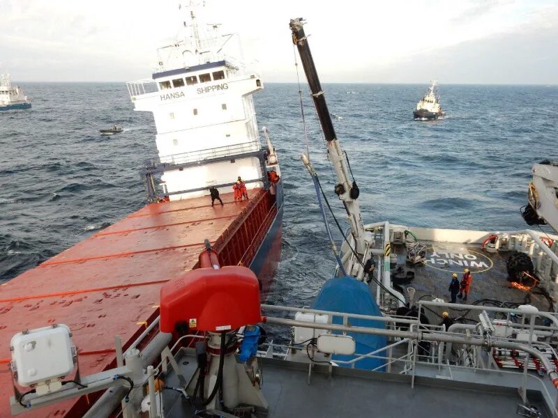 Наезд судна на судно. Судно kertu. морской бюллетень. hansa shipping estonia.