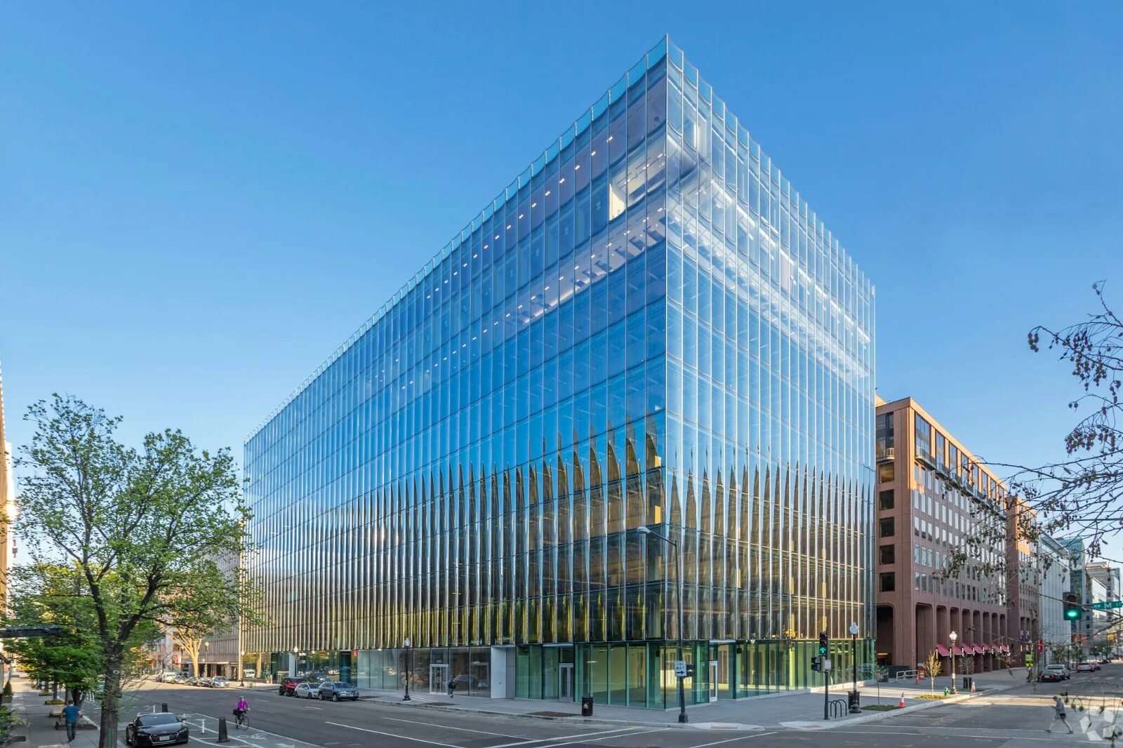 A building refers to. Офис на технопарке стеклянный. building it park. building reference.