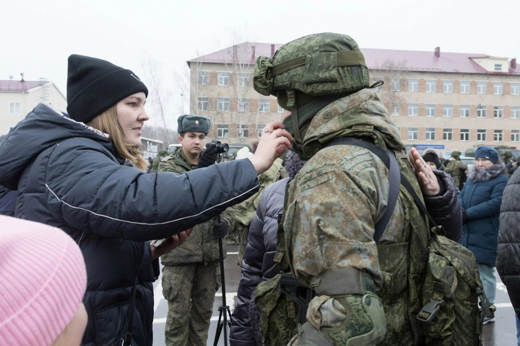 Новости про сво на сегодня в россии. Мобилизованные в зоне сво. Мобилизация в Тульской области. Фоторепортаж. Мобилизованных проводили на сво.