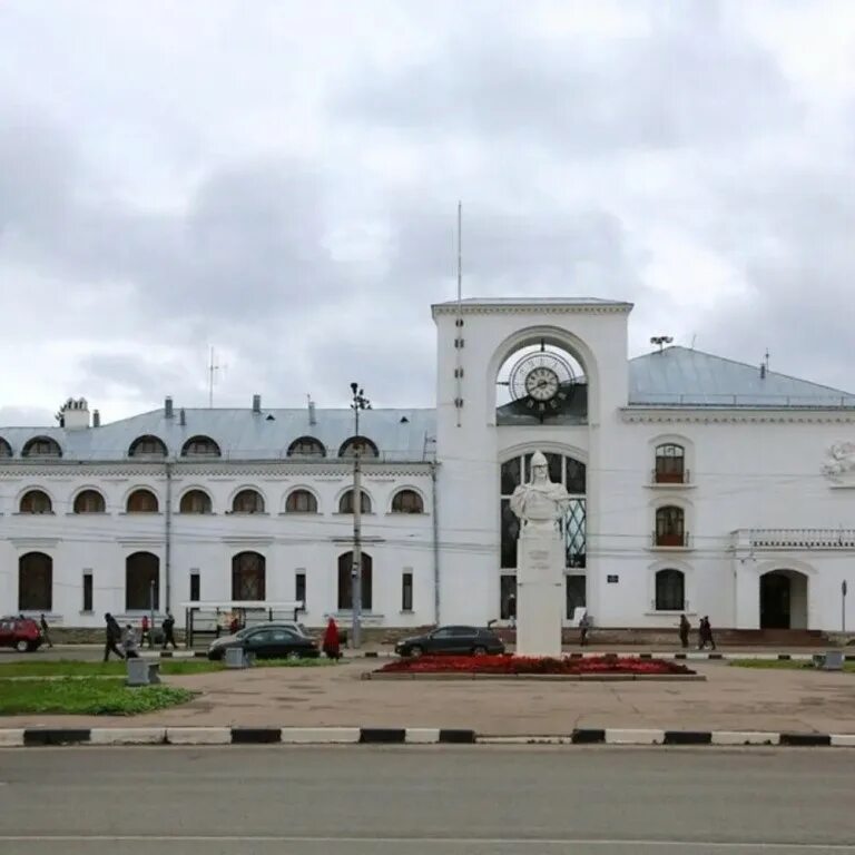 Вокзал великий новгород. Жд вокзал великий новгород. Жд вокзал великий новгород. Жд вокзал великий новгород. Жд вокзал великий новгород.