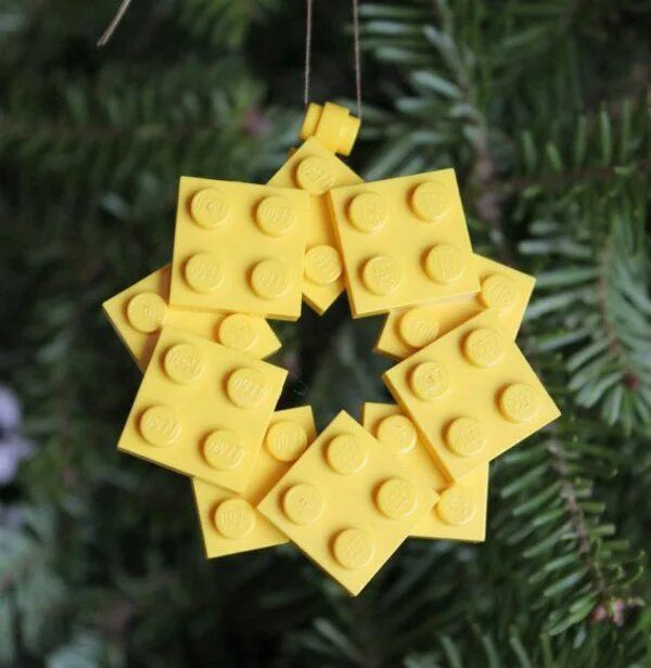 Елочная игрушка из лего своими руками LEGO Ornaments & Christmas Makes Lego noël, Lego, Theme noel