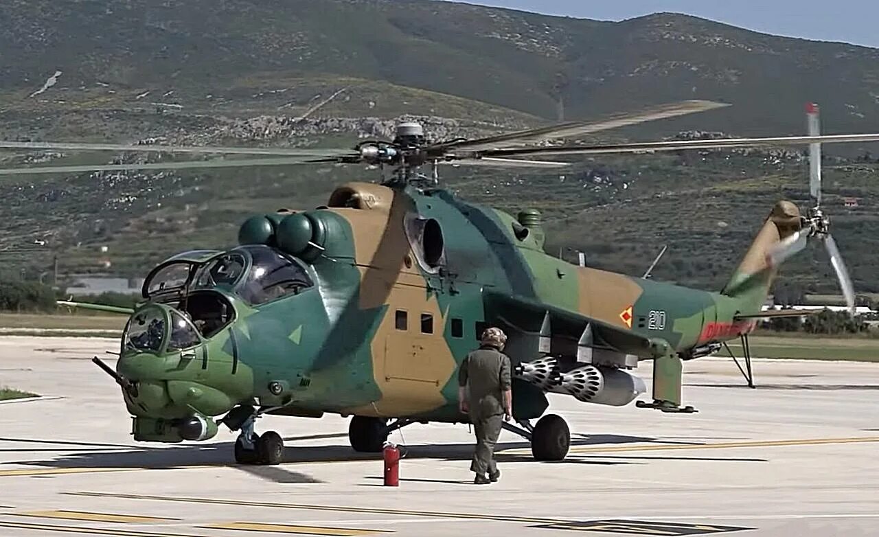 Вертолет "ми-24а". Ми-24 вертолёт Украина. Ми-24 в Афганистане. Ми-24 ВВС Узбекистана.