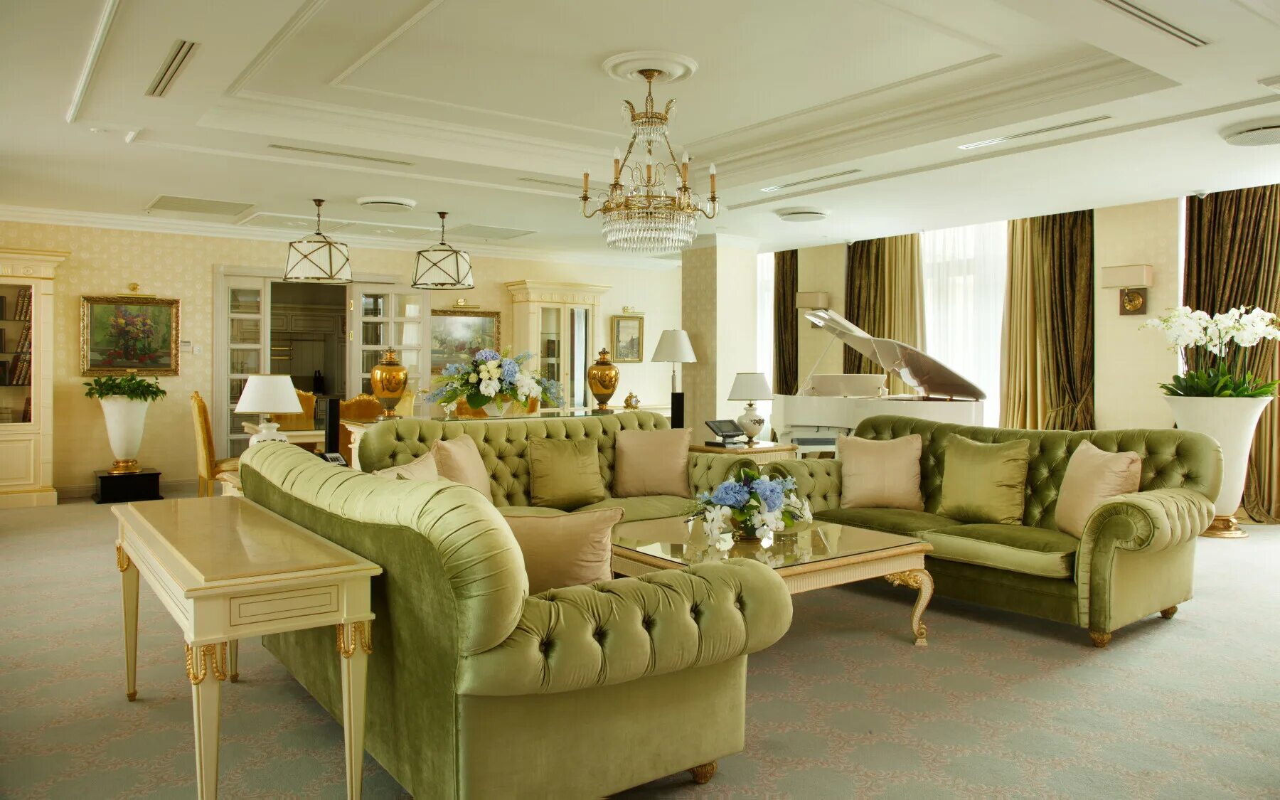 Radisson collection сайт. Президентский люкс рэдиссон москва. отель рэдиссон коллекшн. radisson royal отель москва. radisson collection москва гостиница.