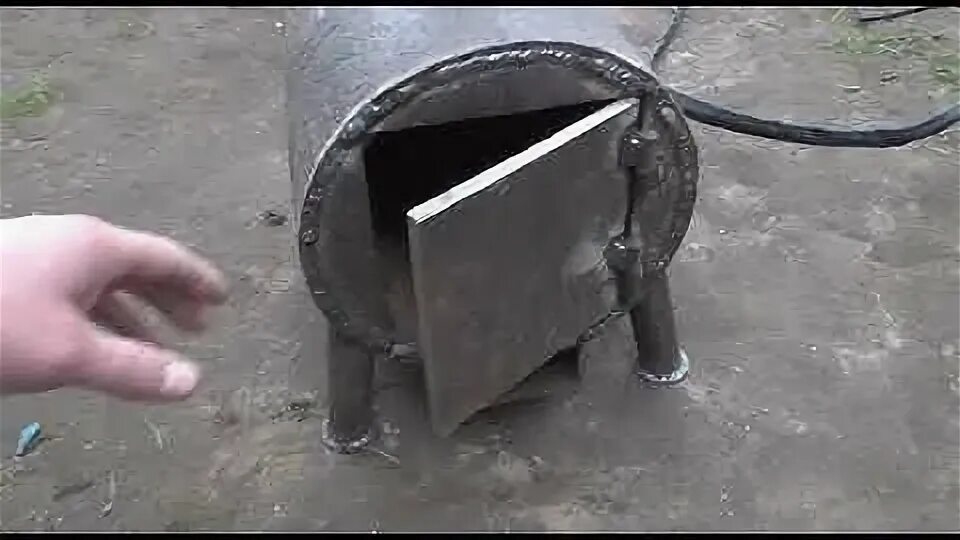 Видео печи из трубы. Печь буржуйка из 325 трубы. печь буржуйка из трубы 530. горизонтальная печь для бани из трубы 325. печь горизонтальная из трубы 325.