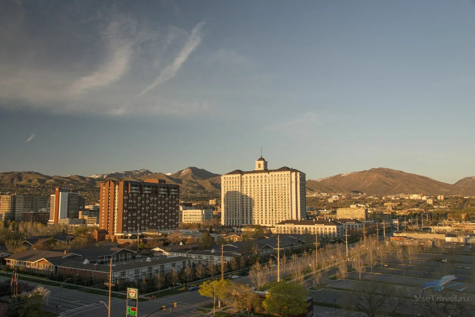 Олимпийские игры 2021 стадион. Высота города солт лейк тахо. Олимпийский город сша. Штат юта город солт-лейк-сити. Солт лейк сити ночью.