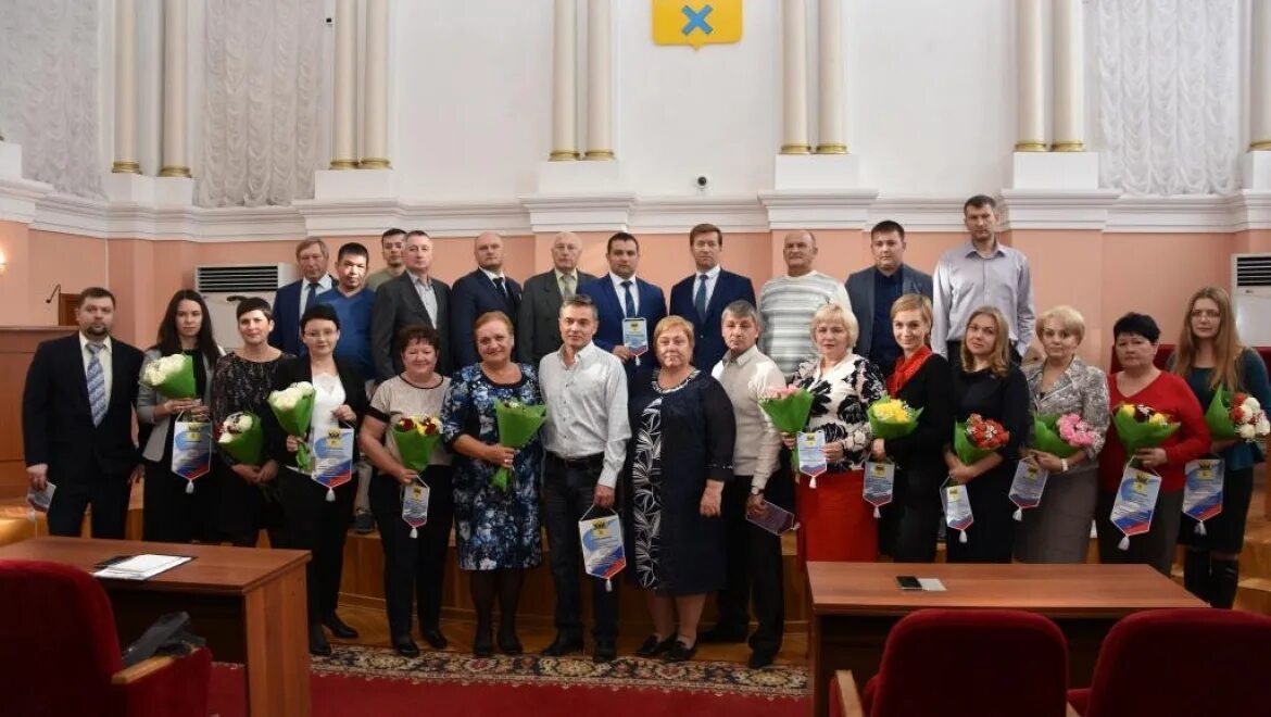 Социальный г оренбурга. Сотрудники администрации города. Администрация сотрудники Оренбург. Управление молодежной политики Оренбург. Сотрудники администрации города Оренбурга.