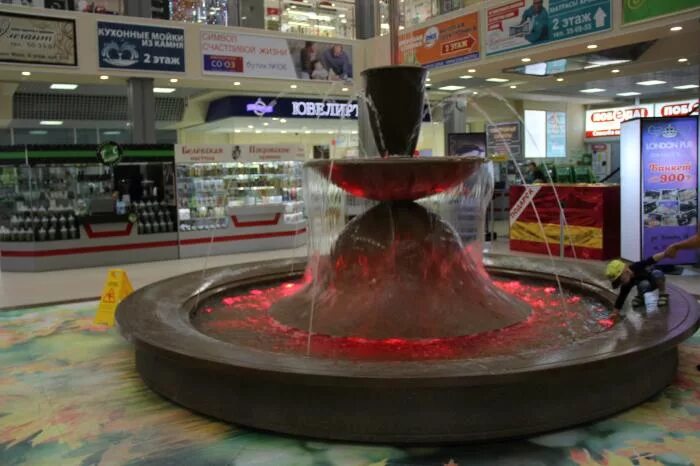 торговый комплекс маяк. торговый комплекс маяк. маяк самара московское шоссе 106. торговый комплекс маяк. маяк молл омск торговый комплекс магазины.