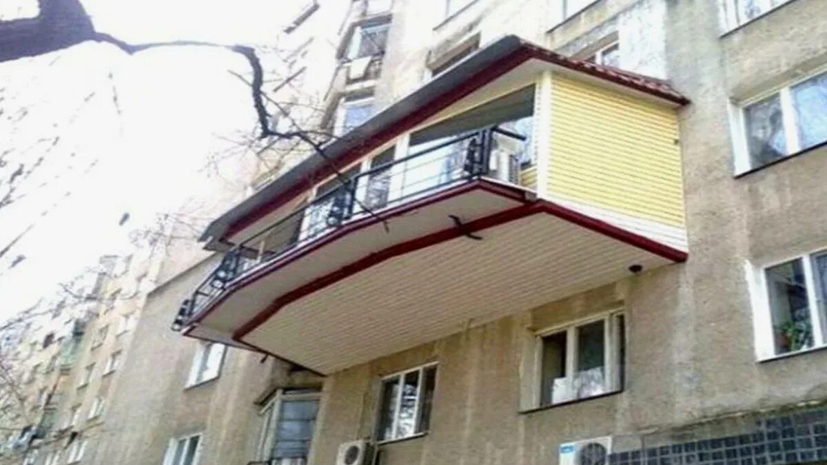 Увеличить балкон. Нарастили балкон. Балкон пятиэтажки. Балконы нальчик расширение. Увеличение балкона.
