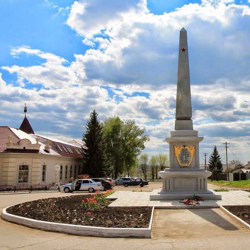 Самарская область п сергиевский. Сергиевск Самарская область. Село Сергиевск Самарская область. Памятники Сергиевского района Самарской области. Сергиевск памятники.