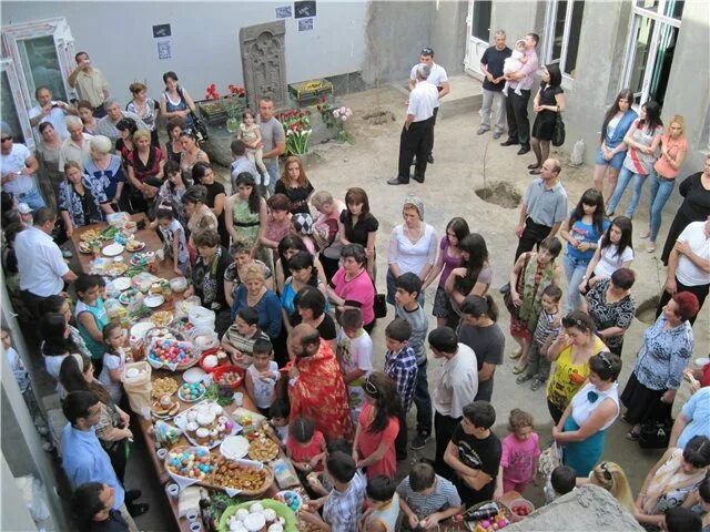 пасха 2021. армянский стол на пасху. в армении пасха какого числа. 2 мая пасха. пасха аац.