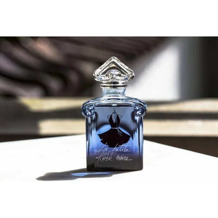 La petite Robe noire Guerlain аромат. Guerlain la petite Robe noire intense 100 мл. Парфюм Guerlain petite Robe Noir intense. Парфюмерная вода Guerlain la petite Robe noire 100 мл.