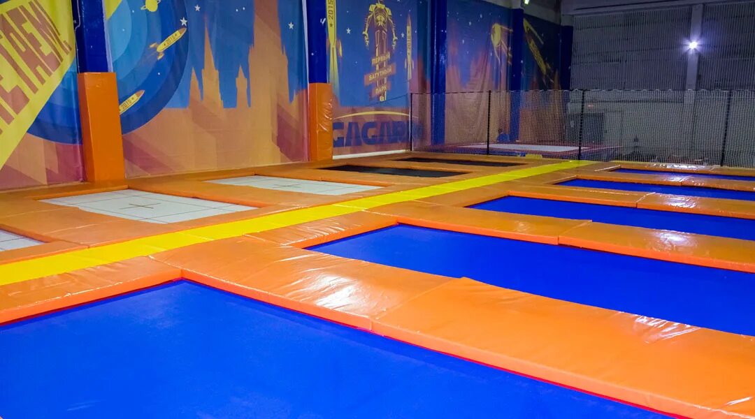 прыгалки батутный центр нижний новгород. олимп батуты нижний новгород. тц олимп нижний новгород батутный центр. батут центр нижний новгород. батутный центр иваново.
