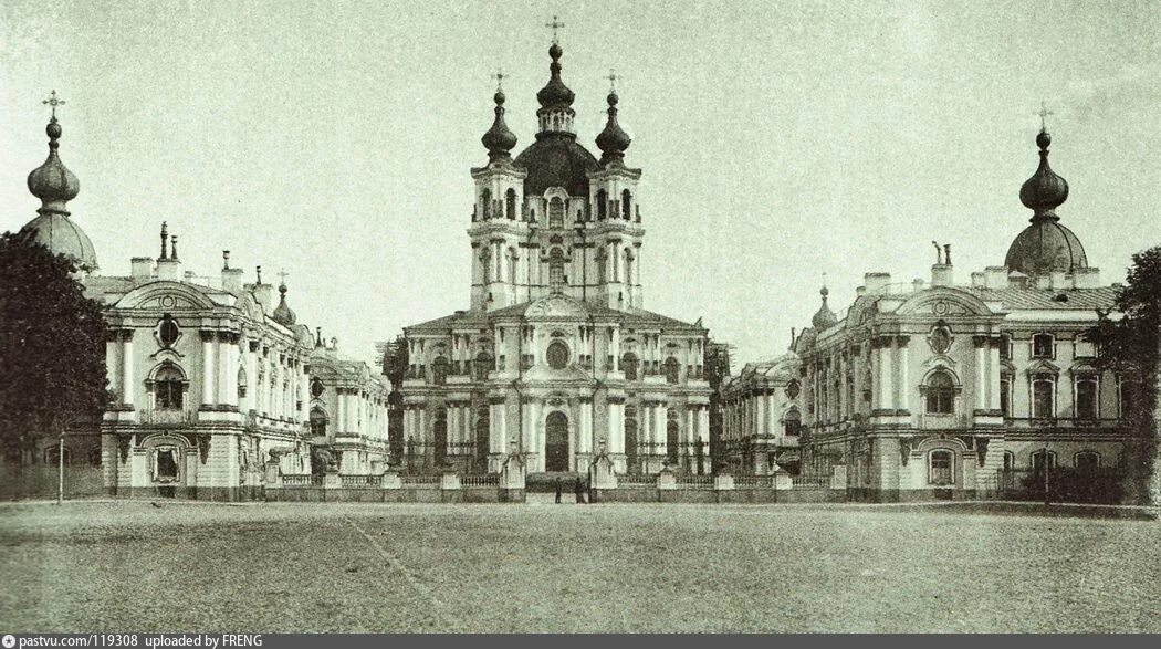 Смольный 1917. Смольный монастырь в санкт-петербурге 18 век. воскресенский новодевичий смольный монастырь в петербурге.