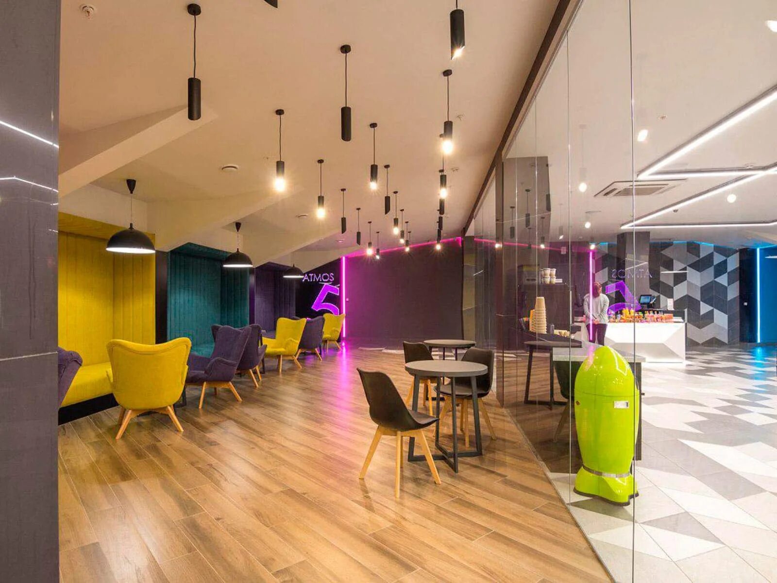 Театр старлайт. Кинотеатр старлайт могилев. Starlight mogilev. Торговый центр атриум кафе могилев. Кинотеатр старлайт могилев.