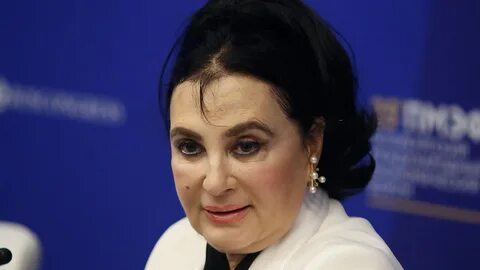 Сколько лет винер усмановой в 2024