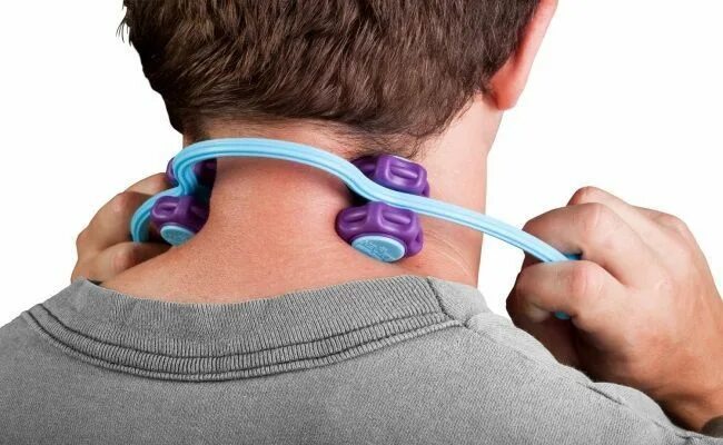 Какой массажер для шеи лучше при остеохондрозе. Шейный массажер. Ergonova массажер для шеи накидка. Naipo массажер для шеи. Массажер-пояс роликовый massager of neck kneading.