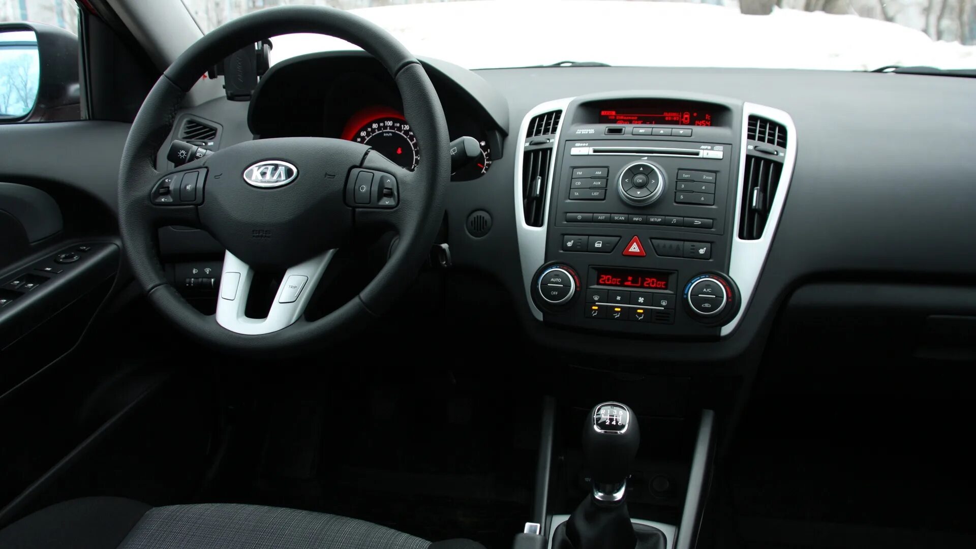 Включи киа сид. Ceed 2010 салон. Kia Ceed ed 2011 салон. Kia Ceed 1 2010 салон. Kia Ceed ed 2008 салон.