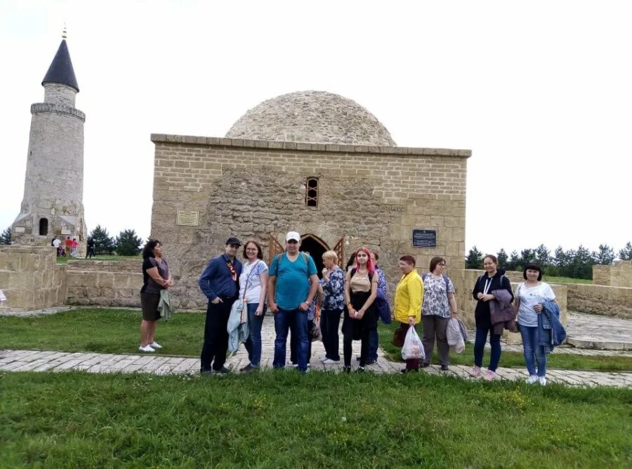 Экскурсия в болгар из казани. Татарстан Булгар древний город. Экскурсия «древний город Булгар». Булгар Казань экскурсия. Экскурсия в болгары - древний Булгар.