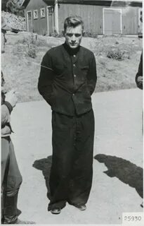 Улыбнулся перед смертью