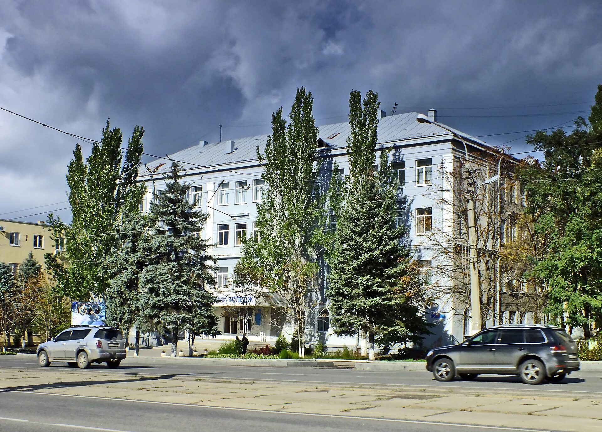 Хозяева луганска