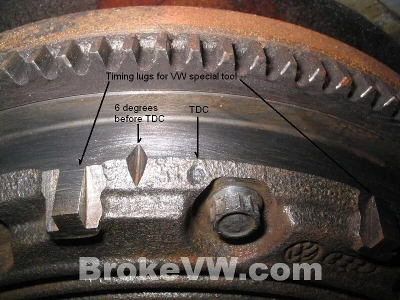 Метки гольф 2. Метка коленвала гольф 3 1.6. Фольксваген гольф 2 метки на маховике. Метка ВМТ гольф 3 1.8. Метка зажигания гольф 3 1.8.