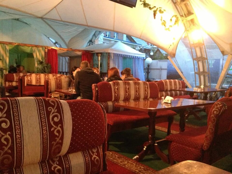 Купола кафе на парашютной. Летнее кафе купола ульяновск. Купола ульяновск. Ресторан купола ульяновск. Кафе купола астрахань.