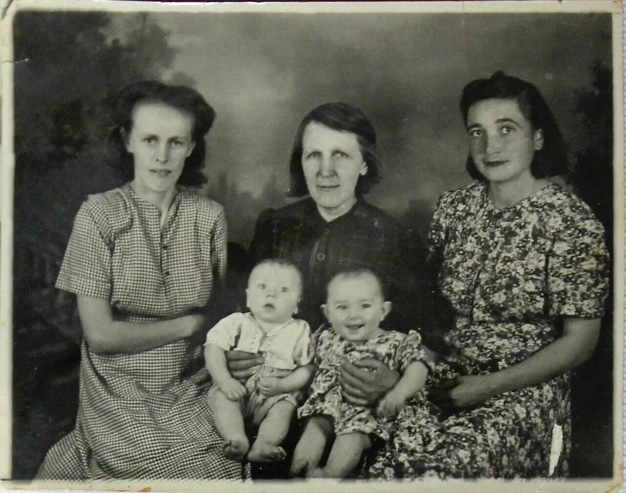 История жизни обычной семьи 40. 1940 Год дети. Старинные семейные снимки. Советская семья. Семья 1940.