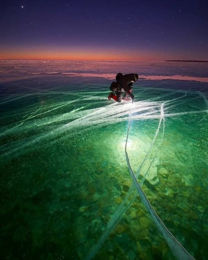 Interesting photo. Завораживающие снимки. Красивые завораживающие картинки. Прозрачный лед. Нереально красиво.