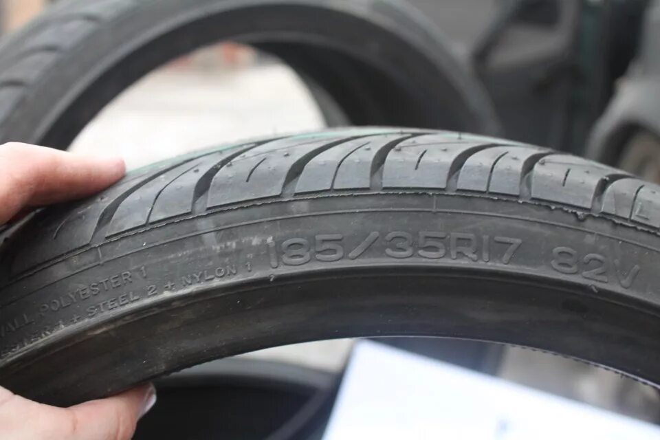 35 r15. Шины 345/60 r17. Bars uz200 195/65 r15. Резина 185 35 r17. Автомобильная шина sumitomo htr z ii 245/40 r18 93w летняя.
