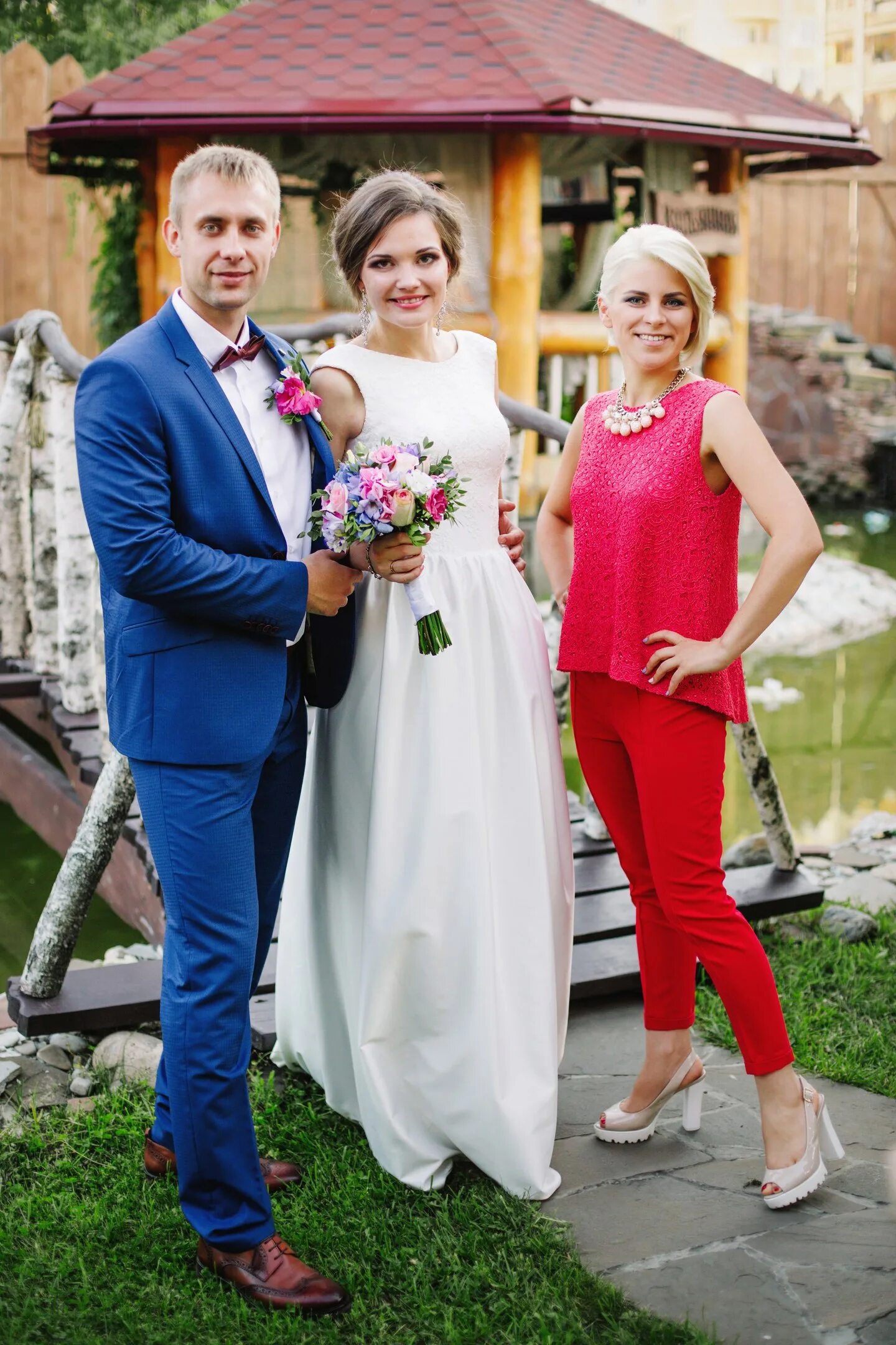 ведущий брянск. костюм для ведущей свадьбы. ведущая на свадьбу. тамада мужчина брянск. каранец татьяна тамада.