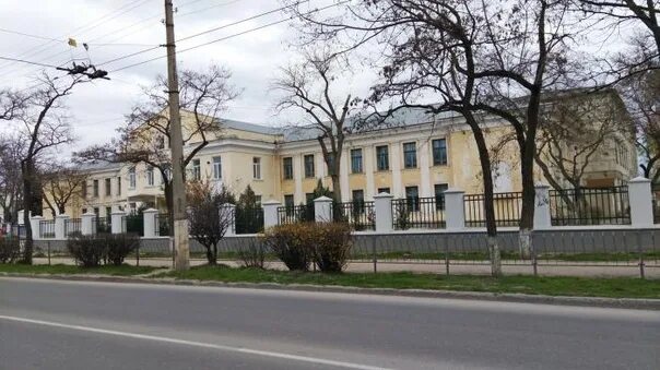 Льва толстого. 14 школа. Школа 15 севастополь. Школа 39 севастополь. Школа 40 севастополь.