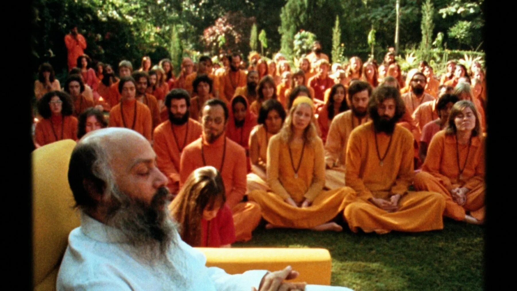 Ошо медитация слушать. Ошо (Бхагван Шри Раджниш). Махариши Махеш йоги и Битлз. Секта Бхагавана Шри Раджниша (Ошо). Индийский гуру Ошо.