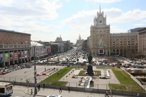Какая площадь в центре москвы