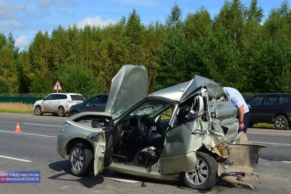 ДТП С учебным автомобилем. Авария учебной машины в Иваново. Катастрофа в иваново сегодня