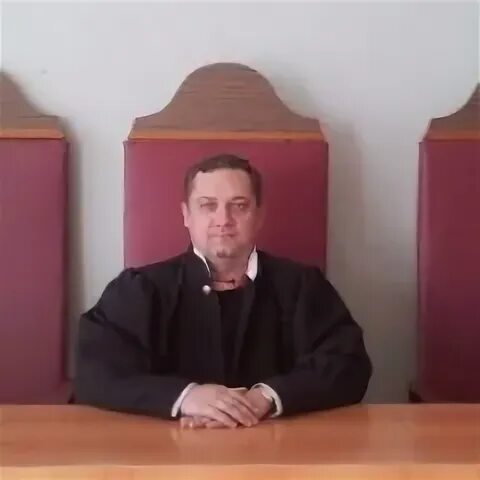 Дата рождения судьи