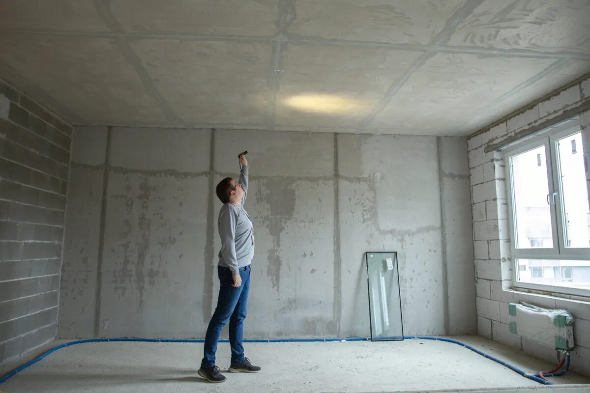 Многоэтажки. Застройщик не сдает дом что делать. Огородная 151 саратов. Ключи от новой квартиры. Приемка квартиры от застройщика.