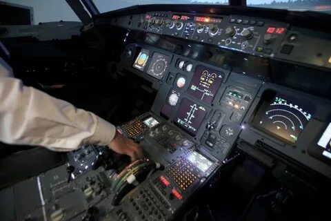 Пилот а320