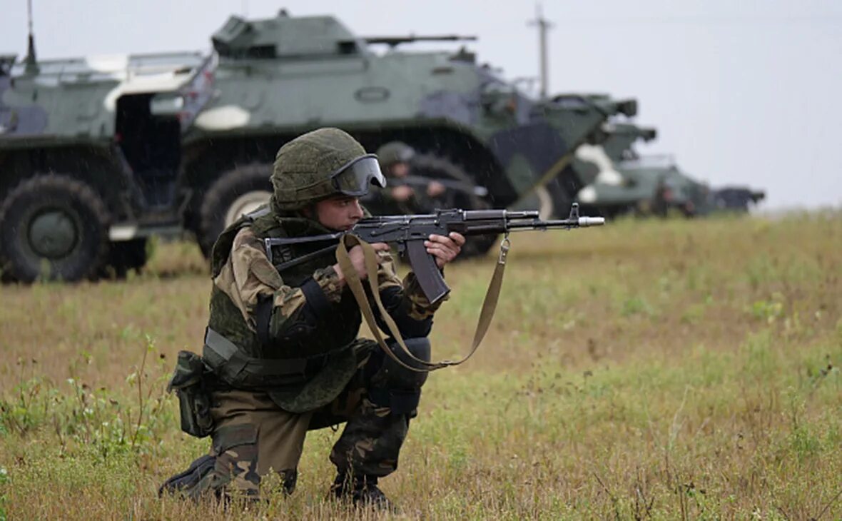 Боевые учения. Военные учения. Военные учения в Белоруссии. Войсковые учения. Военные учения 7 букв