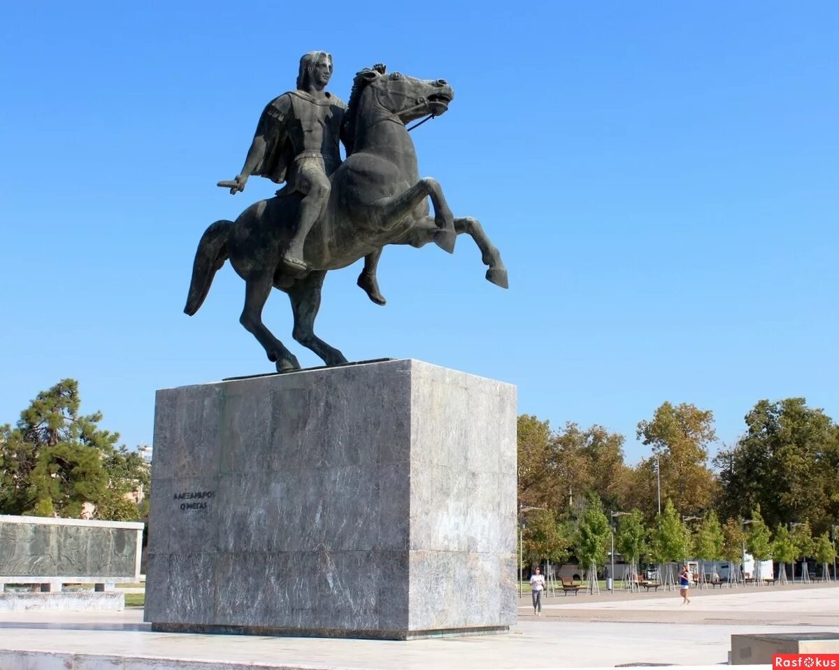 Памятник Александру Македонскому (Салоники). Памятник Александру Македонскому в Салониках, Греция. Памятгикиалександру македонсокому. Памятник александру македонскому